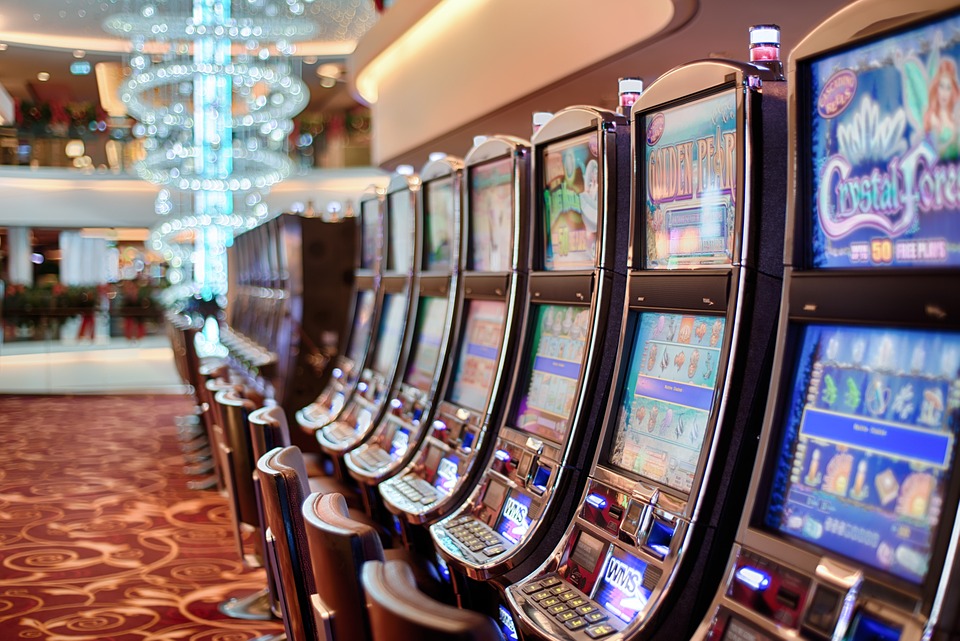 UK OK’s casino reopening for August 1