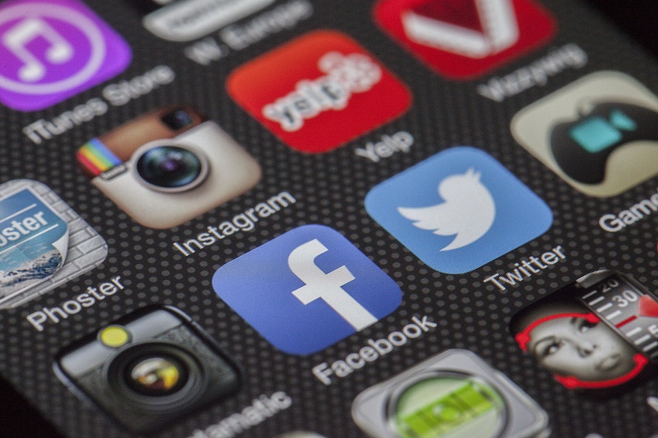 Twitter, Facebook and Google Grab Lions’ Share of Mobile Advertising