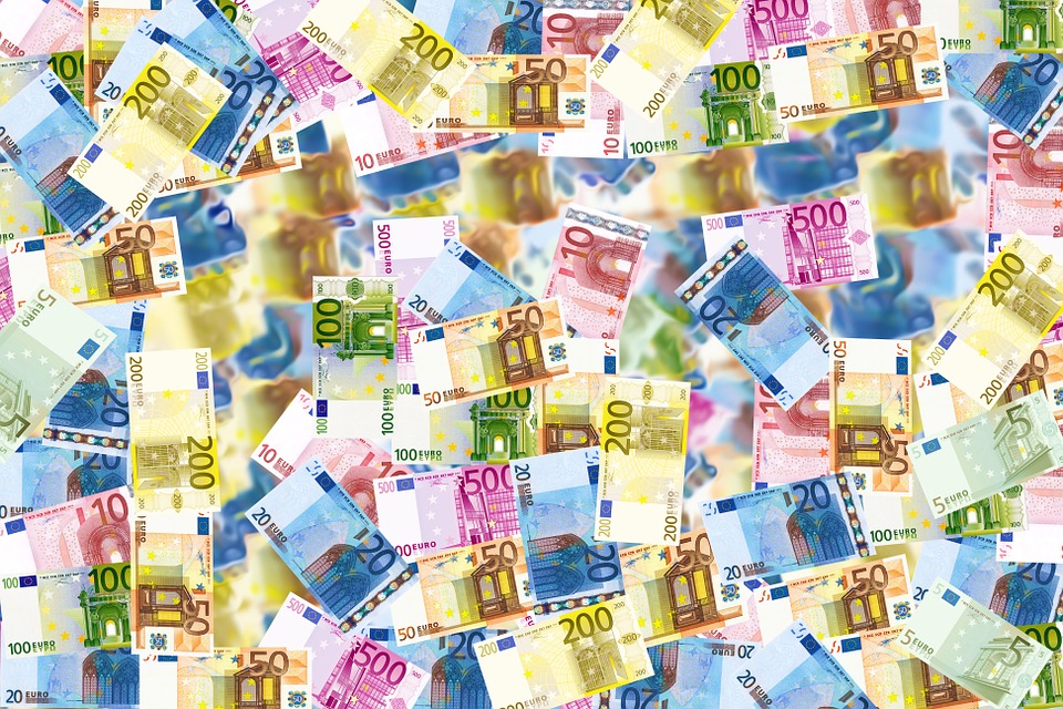 Lucky money launderers get to keep casino cash