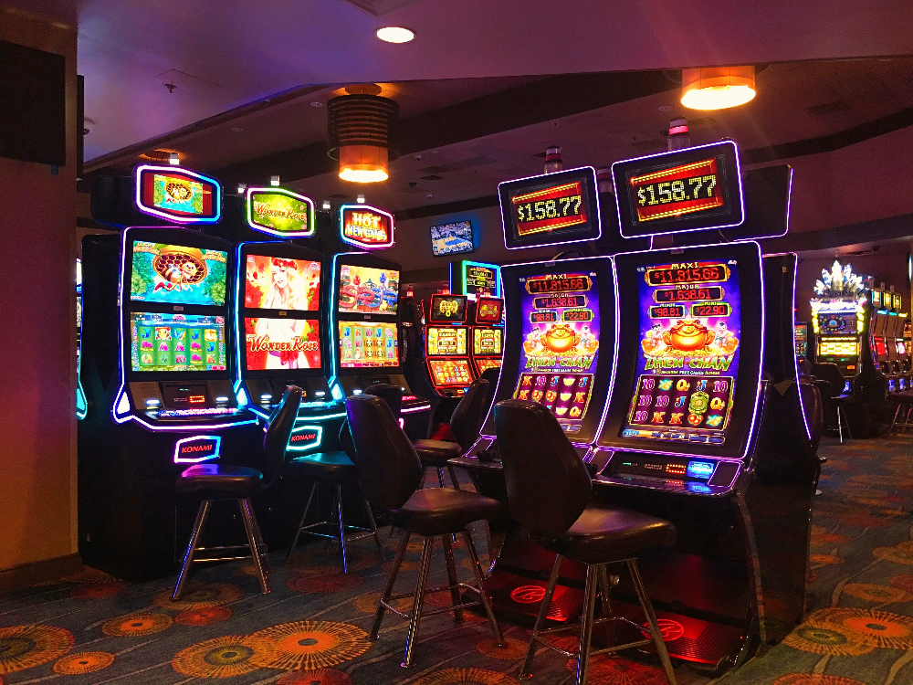 MGM and Bet MGM Launch Omni-Channel Slots