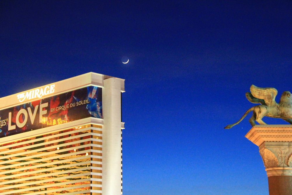 Mirage Las Vegas to Close Until 2027